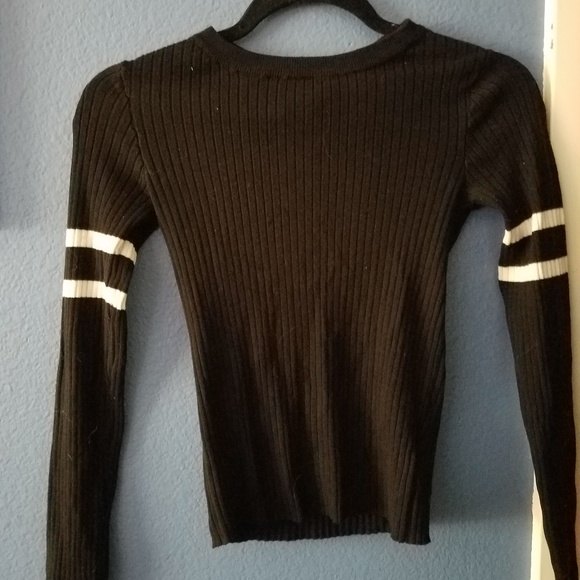 H&M Tops - 💥3 for 12💥Long sleeve tee